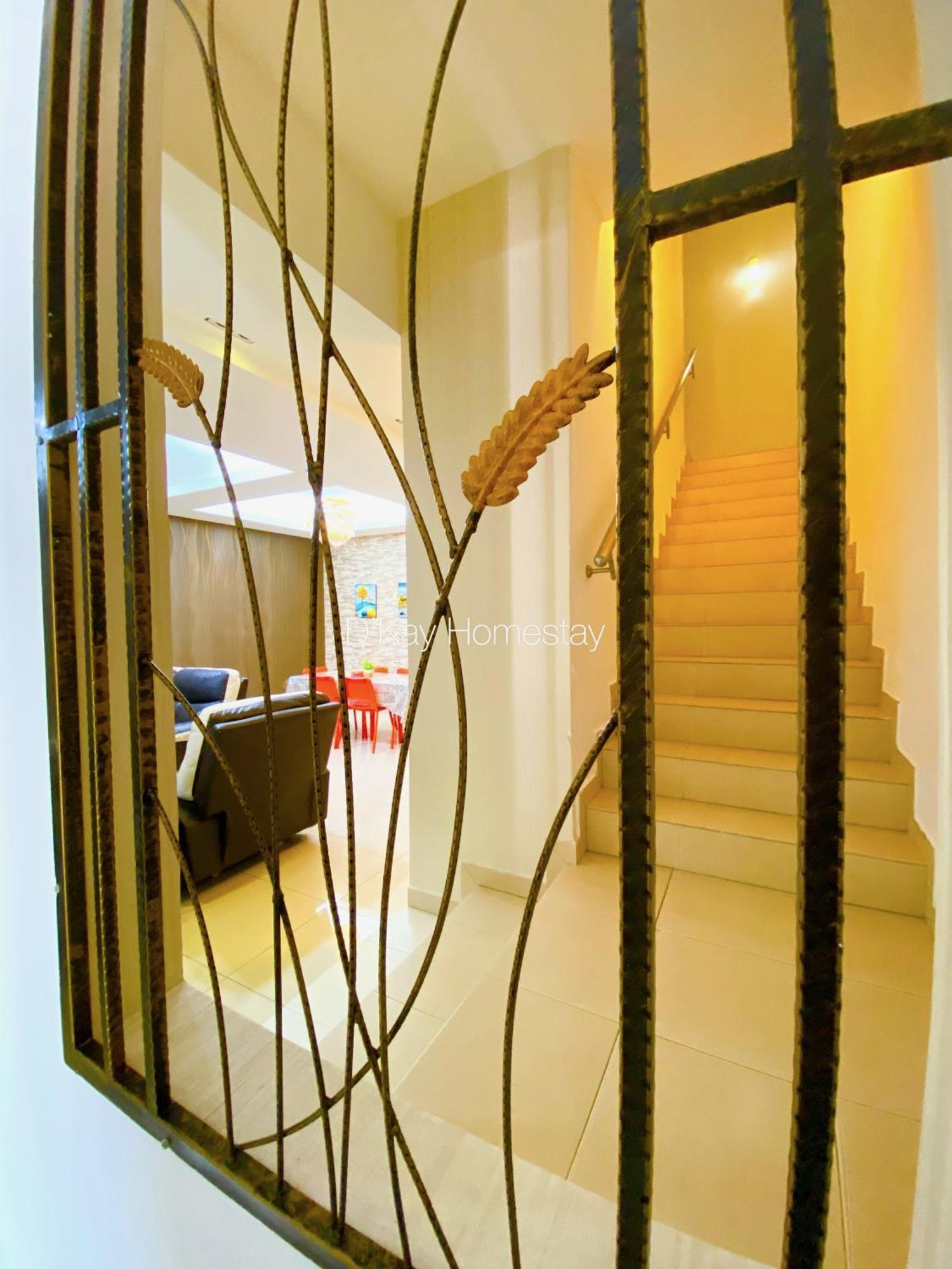4 Bedrooms Homestay, Fully Aircond In Sendayan By D'Kay Homes I 10-15 Pax Seremban Eksteriør bilde