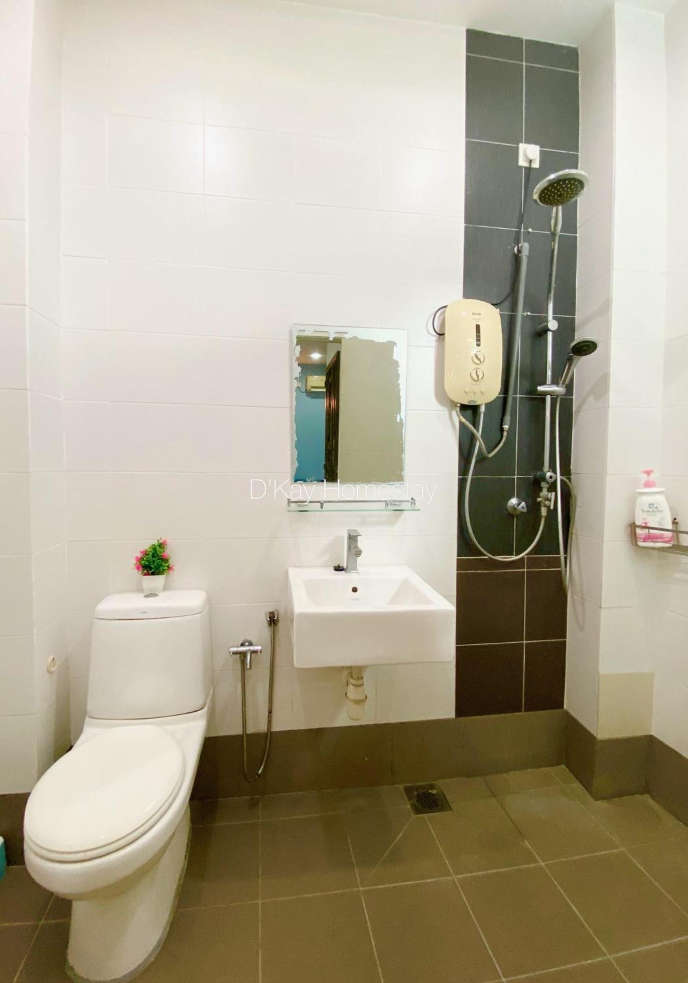 4 Bedrooms Homestay, Fully Aircond In Sendayan By D'Kay Homes I 10-15 Pax Seremban Eksteriør bilde