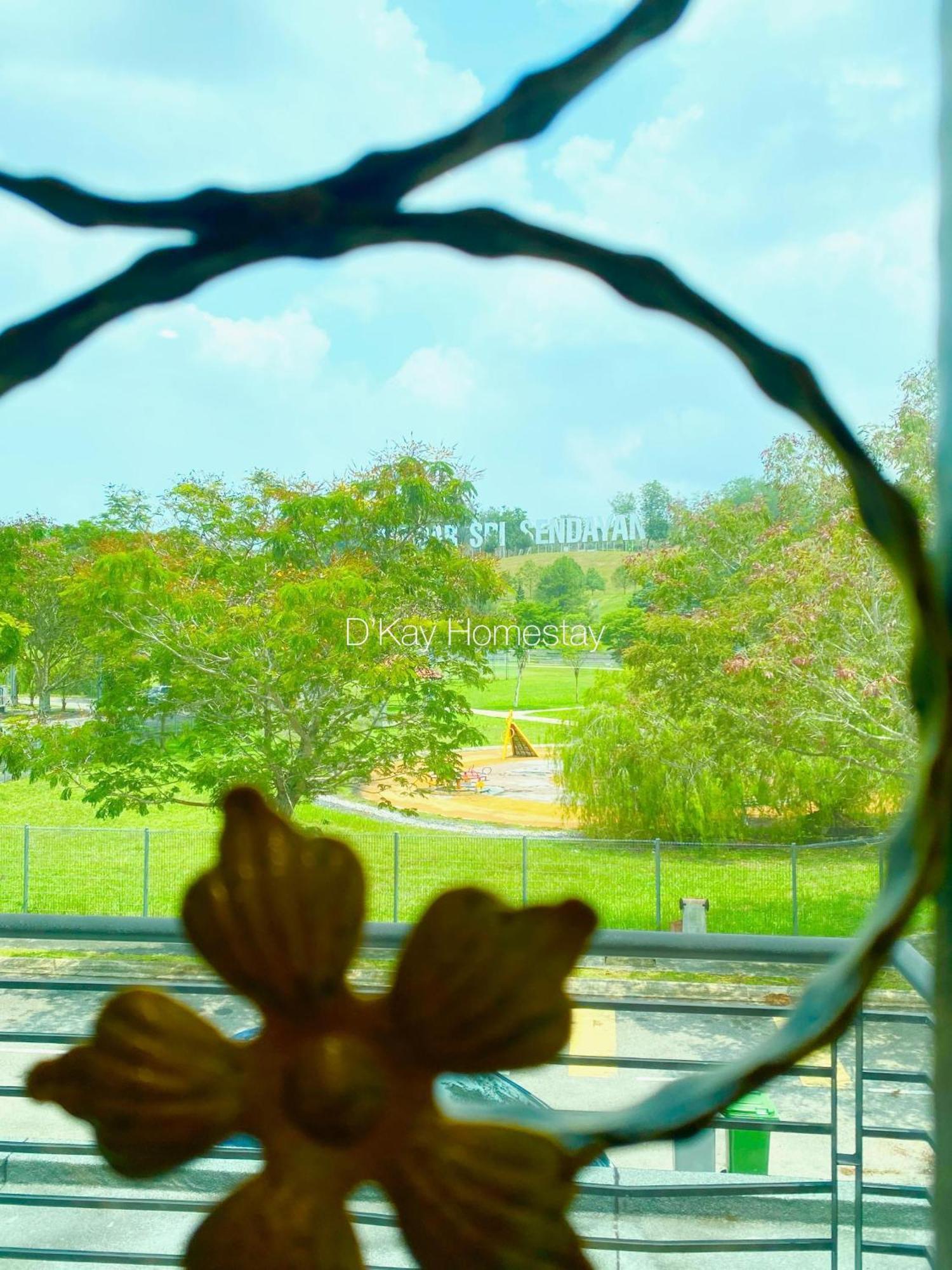 4 Bedrooms Homestay, Fully Aircond In Sendayan By D'Kay Homes I 10-15 Pax Seremban Eksteriør bilde